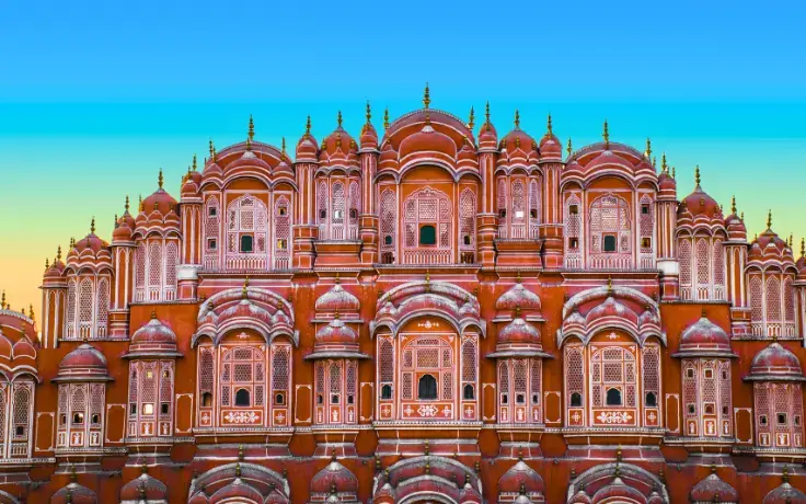 Hawa Mahal – Iconic landmark featured in Luxury Jaipur Tour itineraries