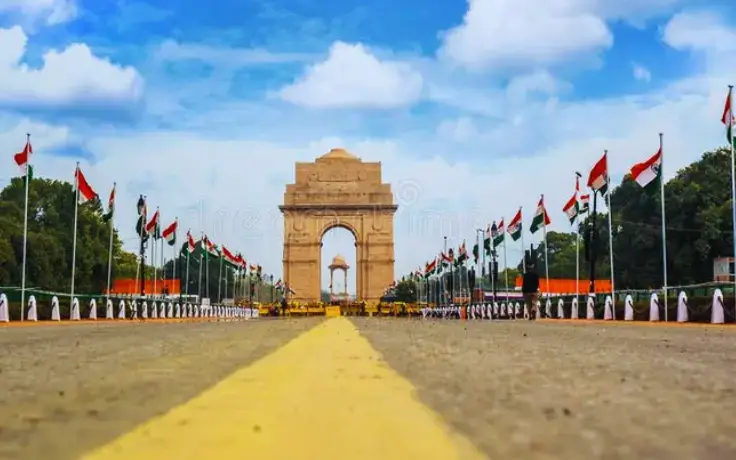 India Gate during Golden Triangle Tour with Ranthamborewith Namaste Yatra Tours
