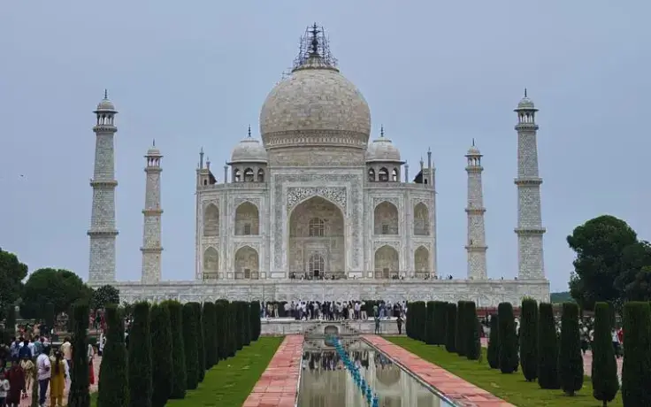 Taj Mahal – Same Day Tour from Delhi by Namaste Yatra Tours