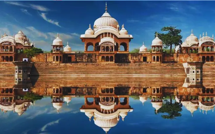 Kusum Sarovar Govardhan – Included in 3 Days Delhi Mathura Vrindavan Agra Tour Package by Namaste Yatra Tours