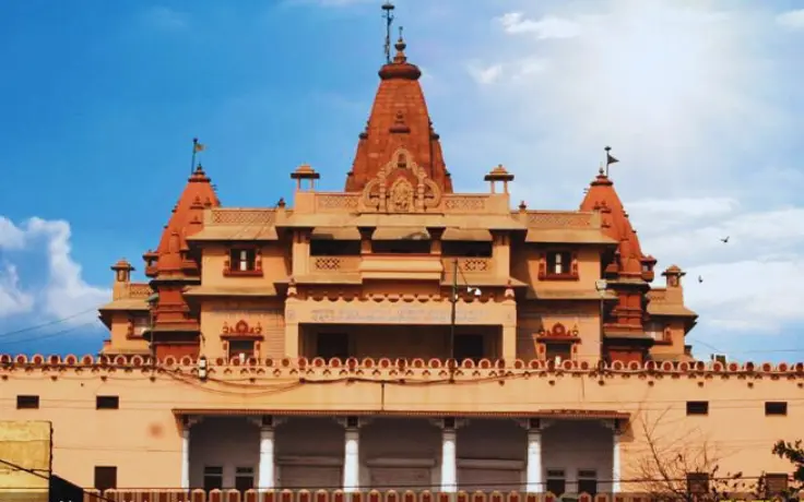 Shri Krishna Janmasthan Temple, birthplace of Lord Krishna, visited on the One Day Mathura Vrindavan Tour by Namaste Yatra Tours