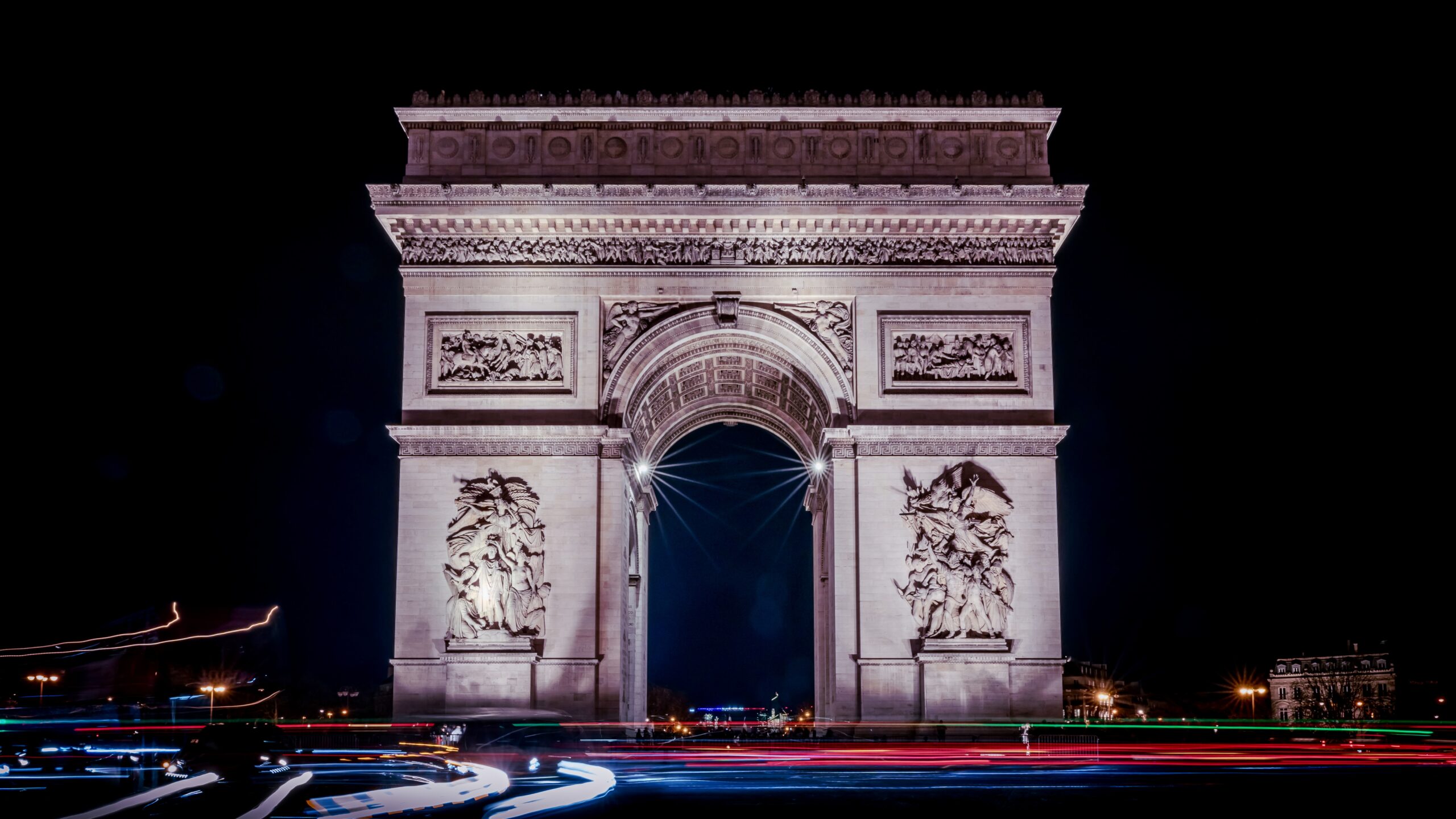 India Gate at night during Golden Triangle Tour 7 Days by Namaste Yatra Tours