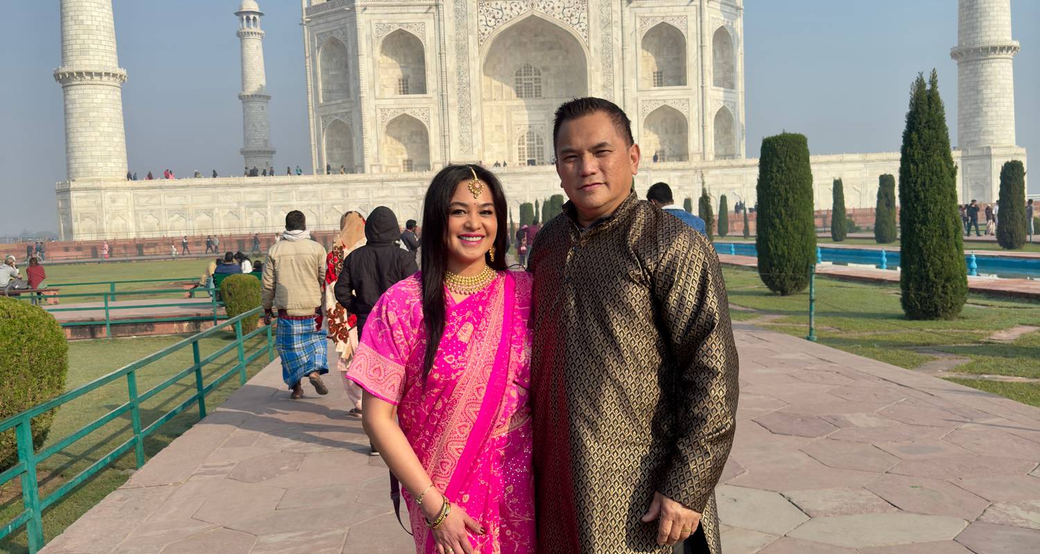Delhi To Agra Taj Mahal Tour Cleints From UK
