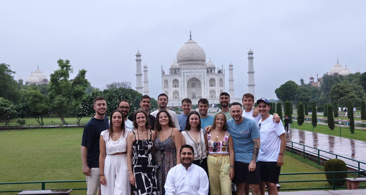 Delhi To Agra Taj Mahal Tour Happy clients from USA - Namaste Yatra Tours